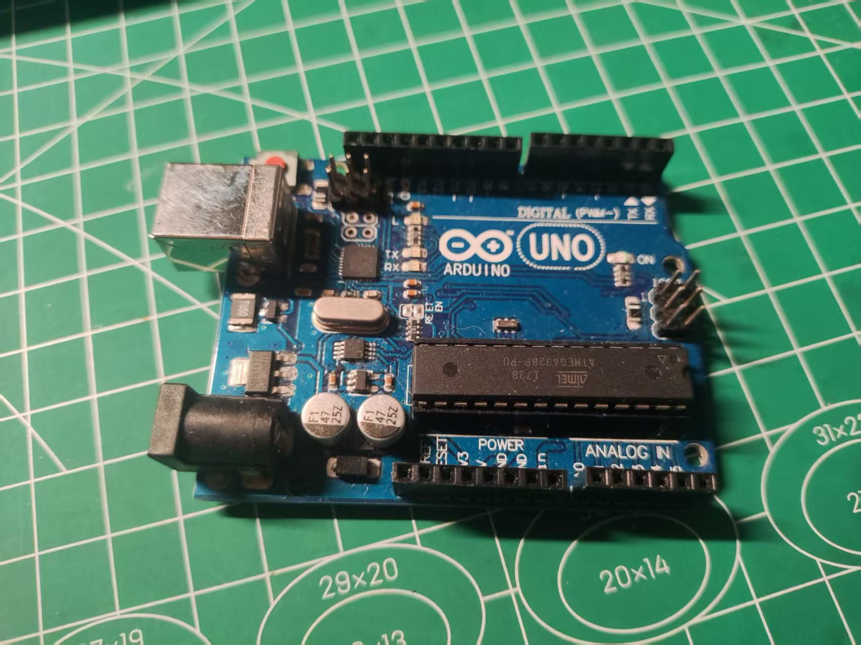 Arduino-UNO-R3